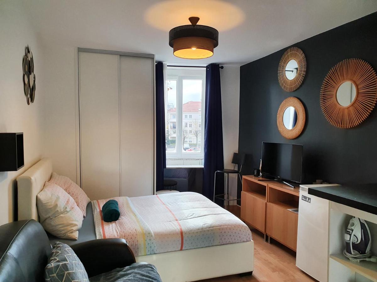 Grand studio design proche de La Défense Rueil-Malmaison Extérieur photo